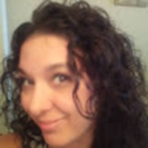 Meet your Posher, Dianna - Picture 1 of 1